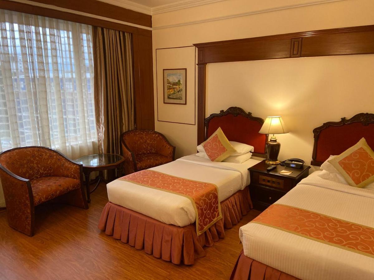 The Everest Hotel 5*