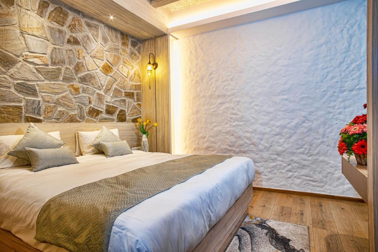 Arushi Boutique Hotel 4*