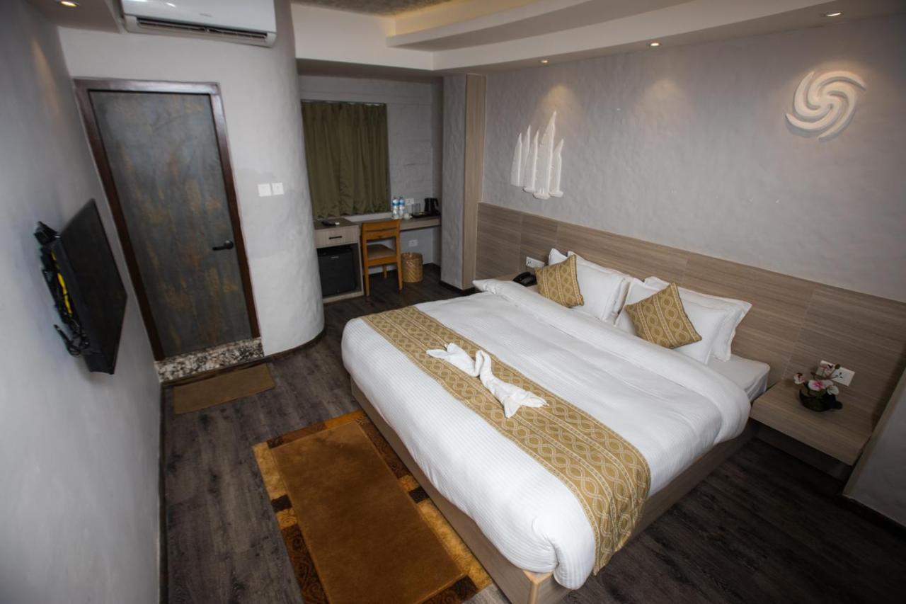 Vastu Boutique