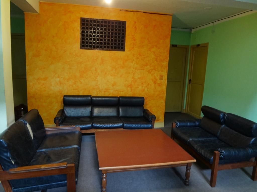 Nana Hotel