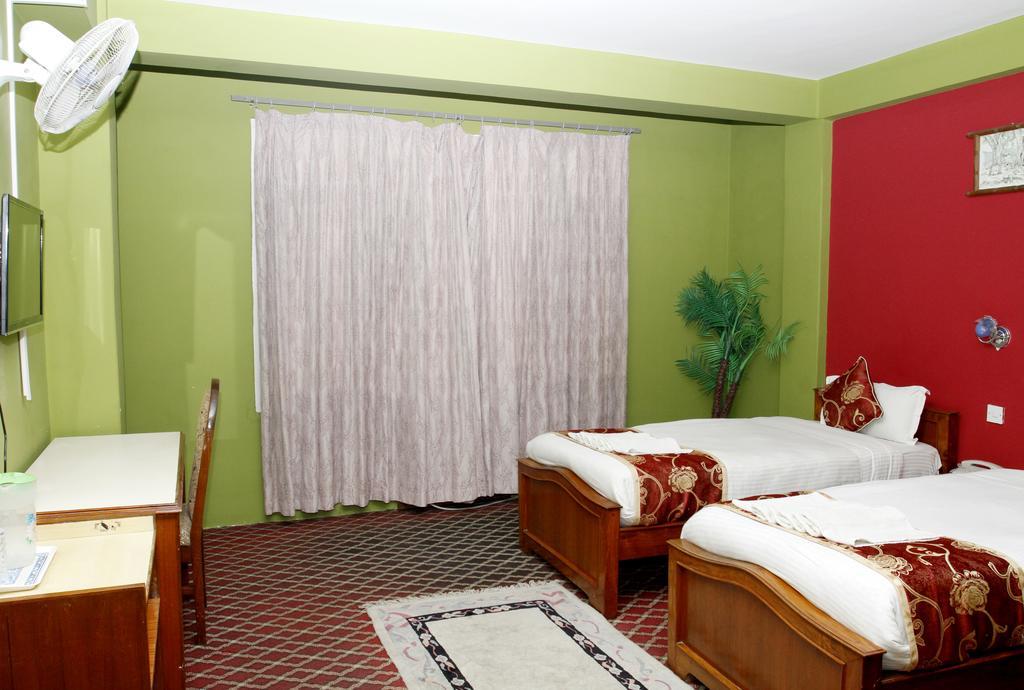 Hotel Tenki 2*