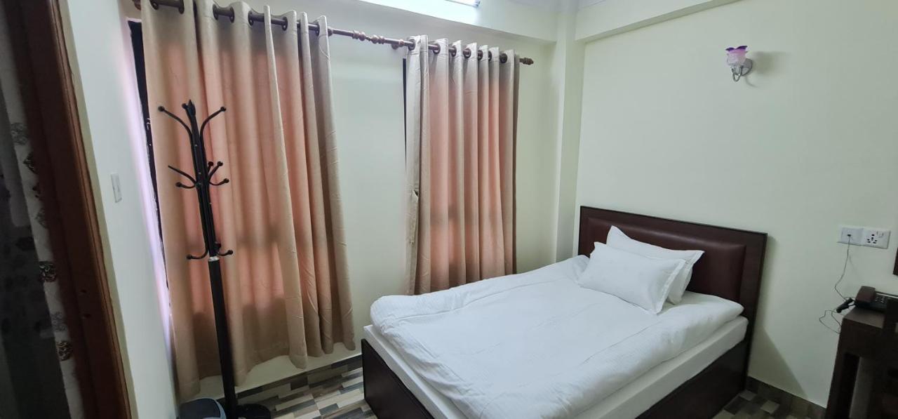 Pashupati View Hotel *