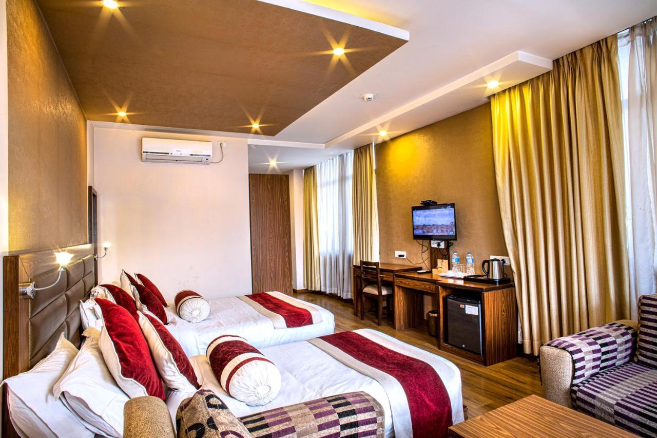 Hotel The Address 4*