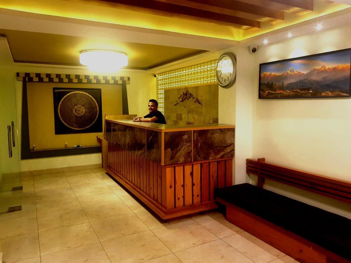 Khangri Hotel 4*