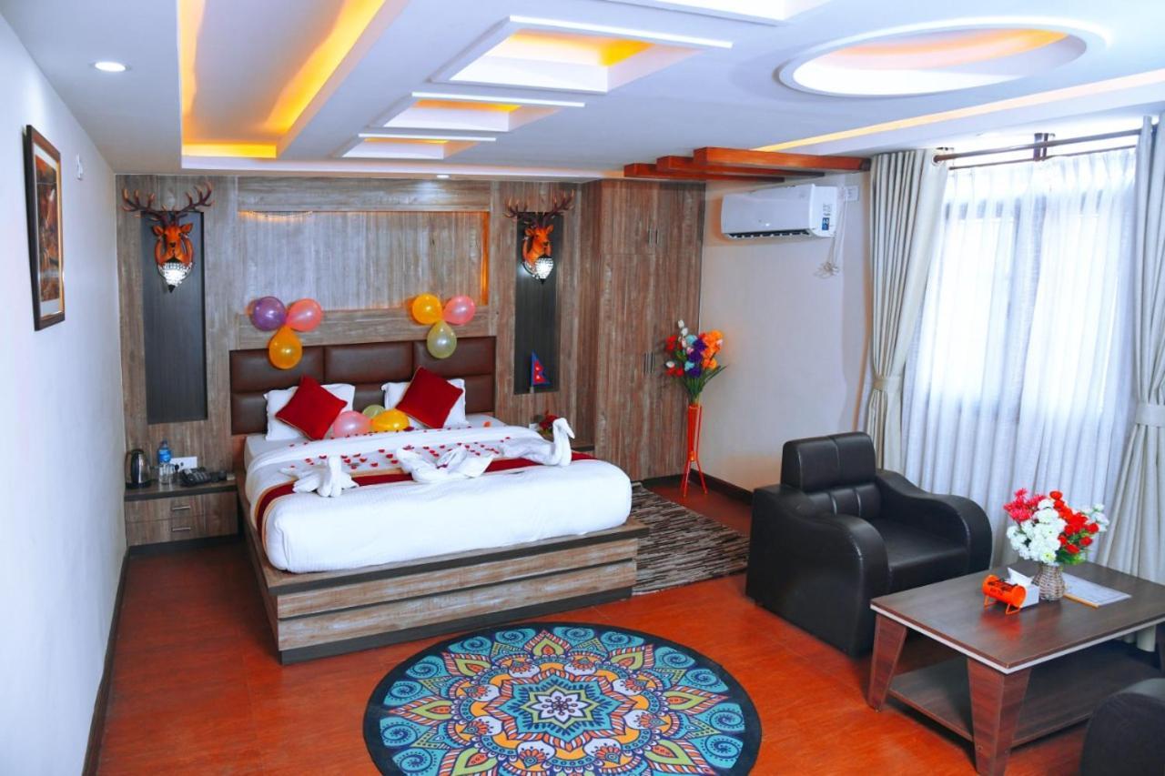 Airport Deepshree Hotel