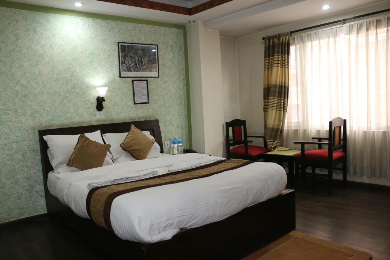 Hotel Alpine &