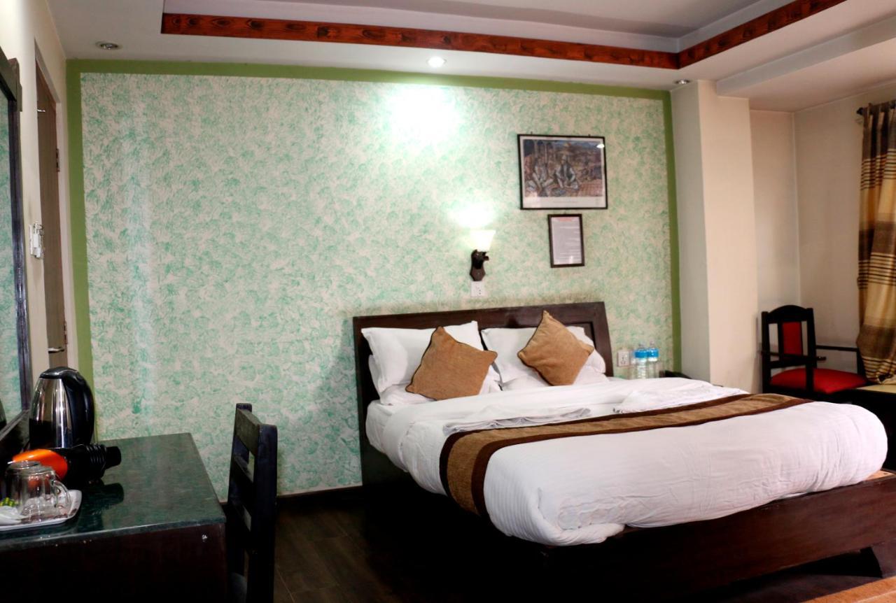 Hotel Alpine &