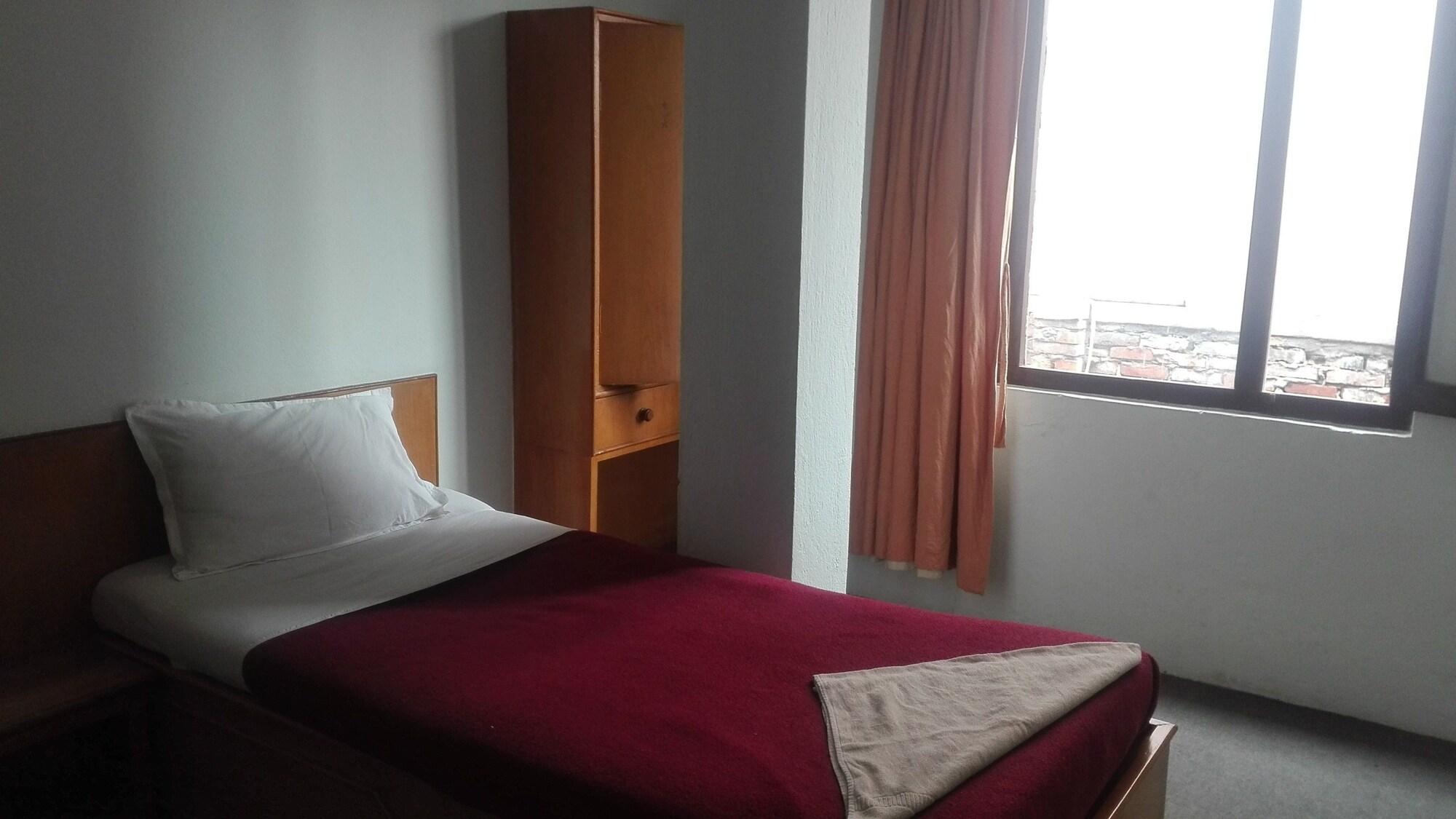 Hotel Nana