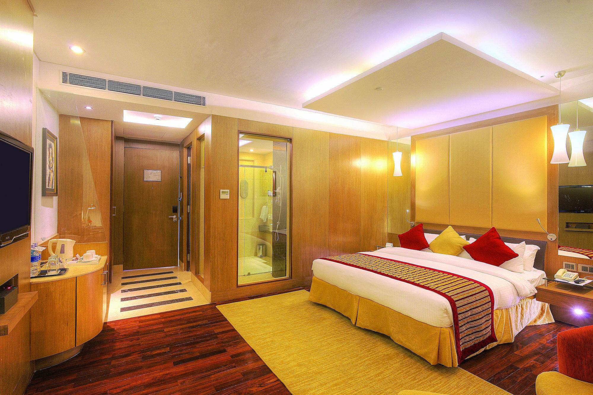 Radisson Hotel 5*