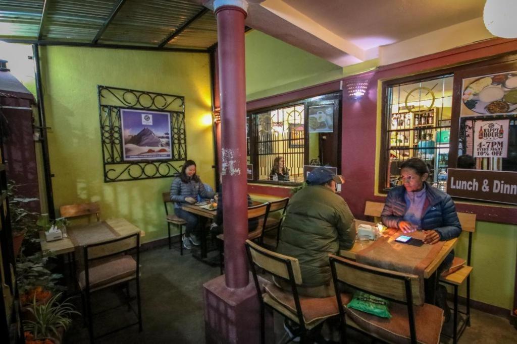Yala Peak Hostel