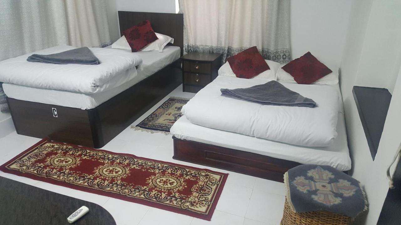 Royal Tourist House Bed & Breakfast 2*