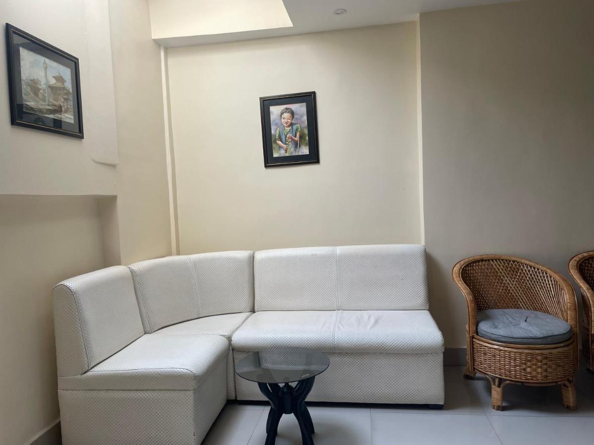 Bed & Breakfast Lemon Tree Pvt. Ltd 3*