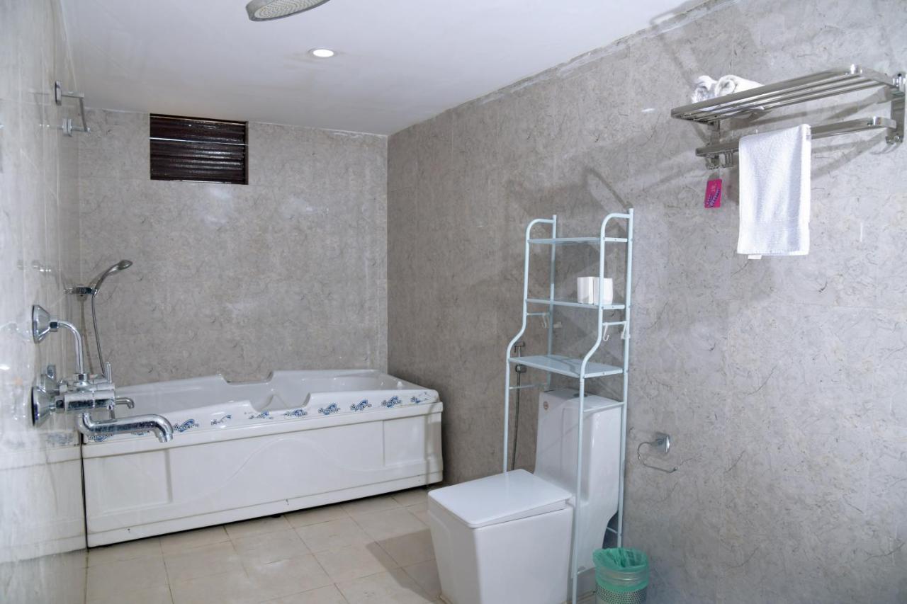 Hotel Airport Deepshree