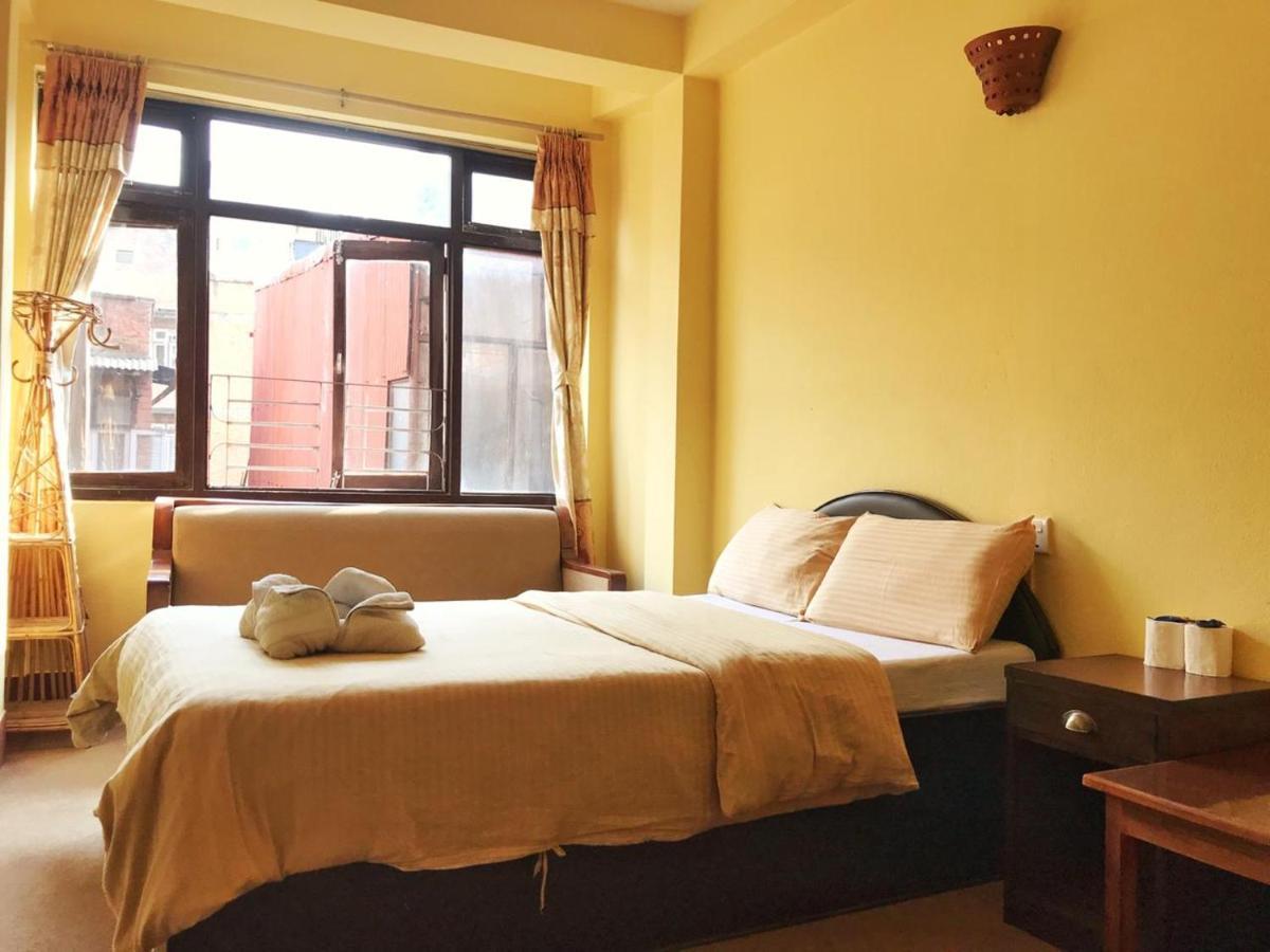 Yala Peak Hostel
