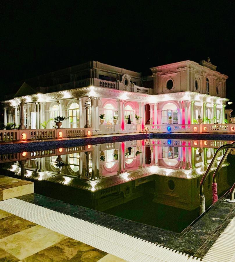 Dream Palace 3*