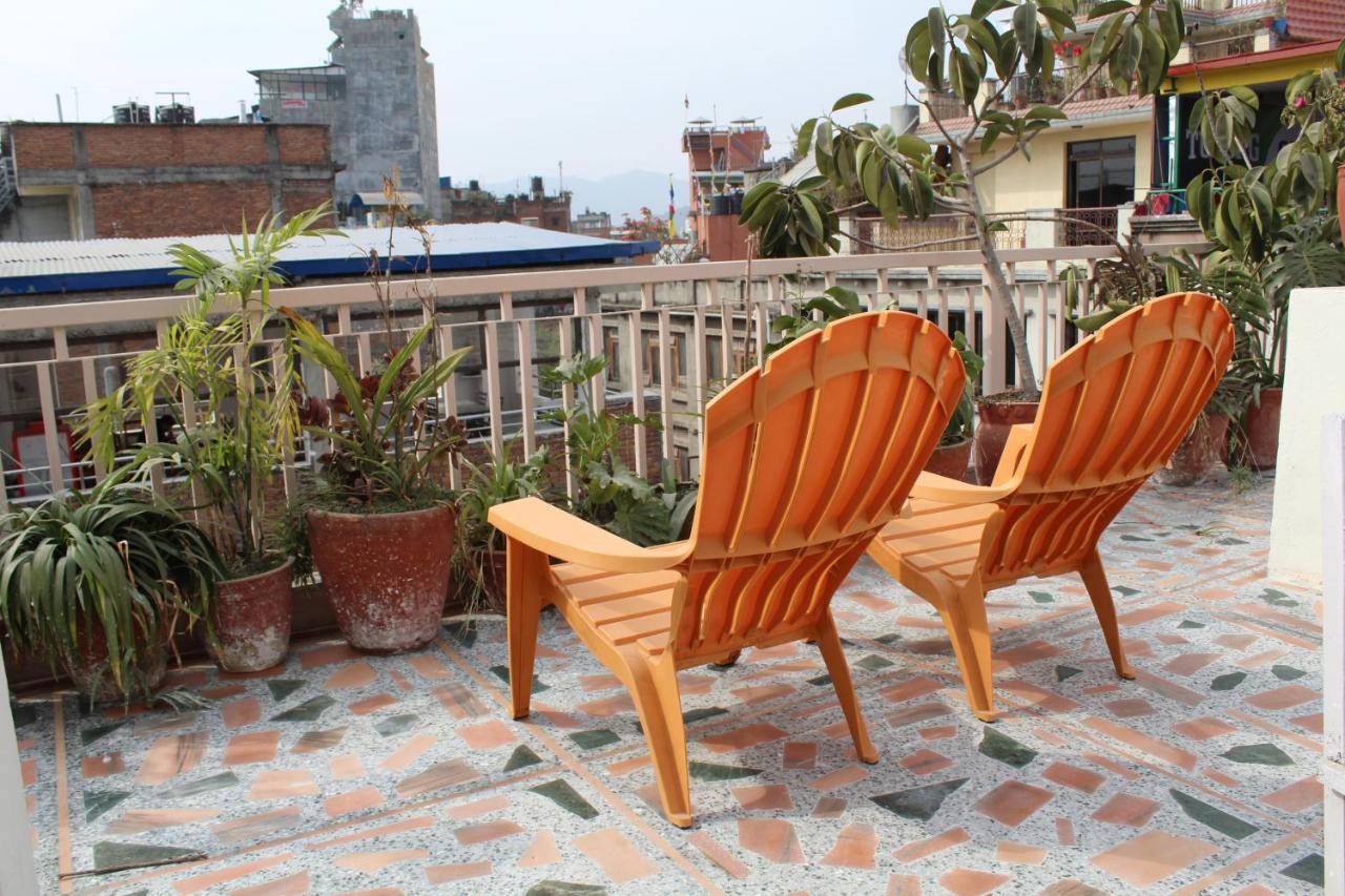 Khangsar Guest house 2*