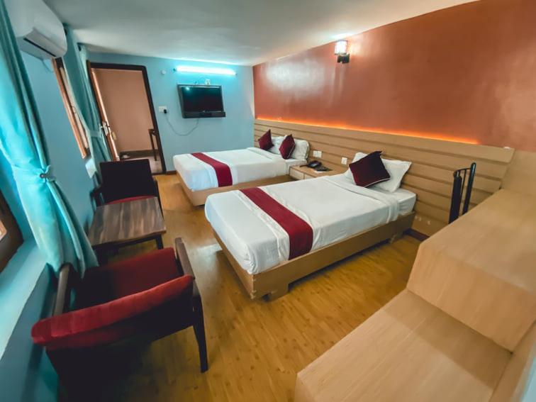 Hotel Regency *