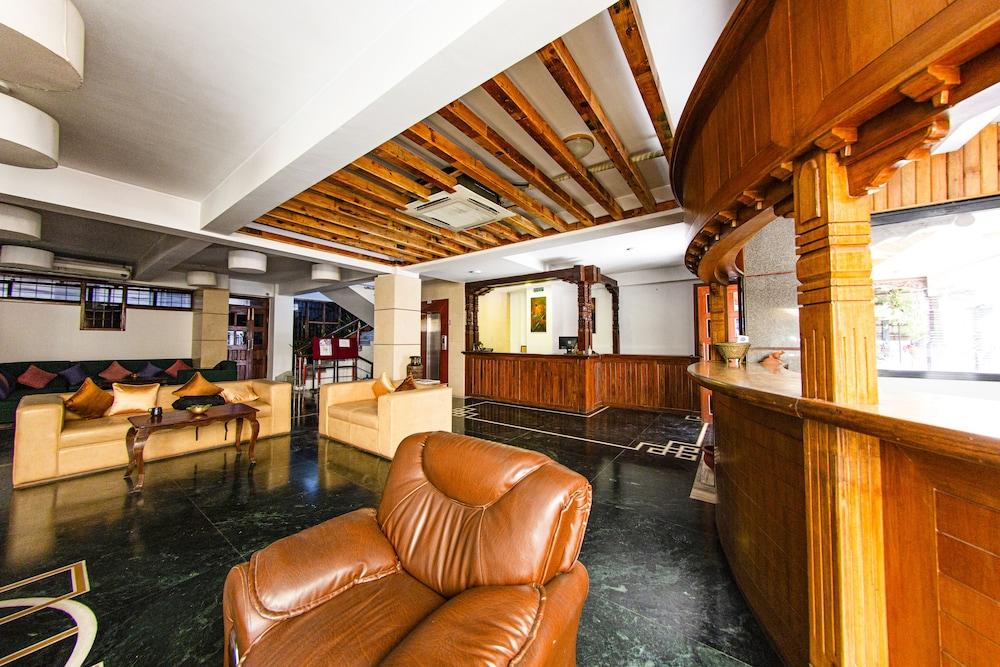 Holy Himalaya Hotel 3*