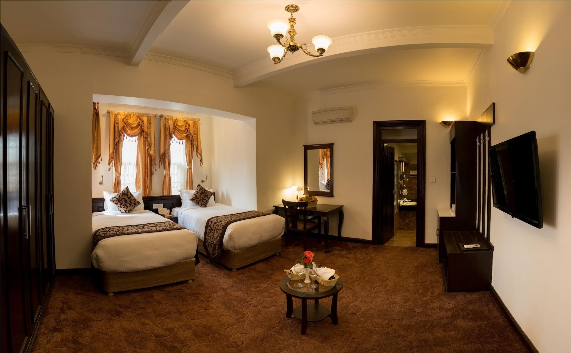Maya Manor Boutique By Kgh Group