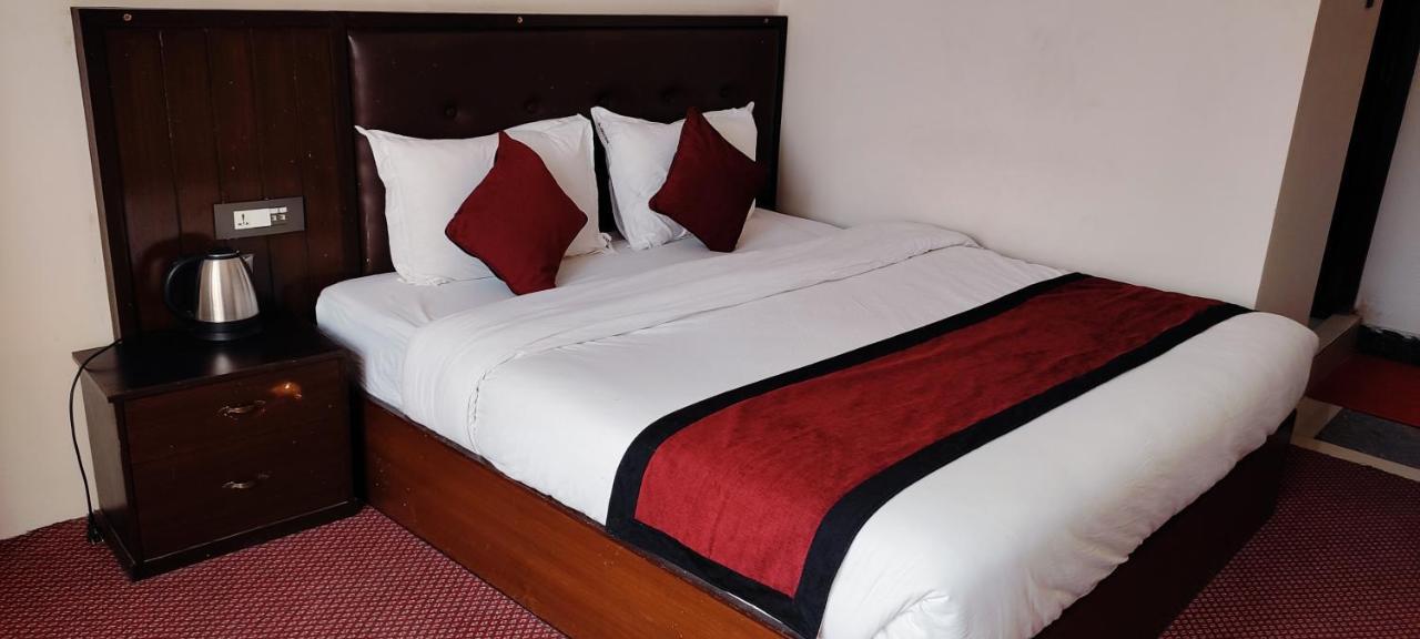 De Universal 5* Kathmandu