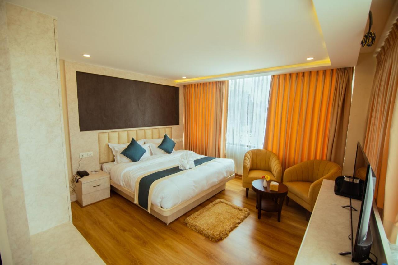 Black Diamond - Transit Point Inside 4* Kathmandu