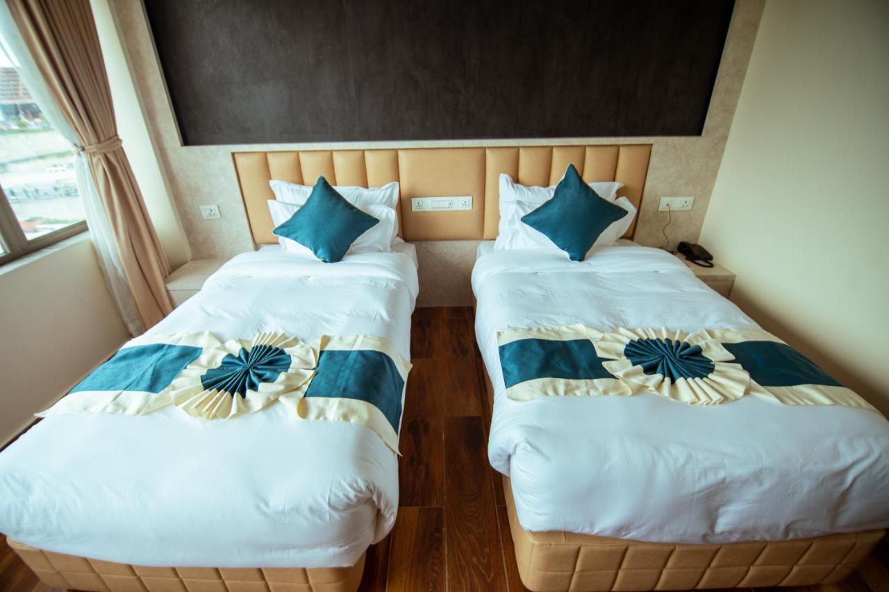Hotel Black Diamond - Transit Point Inside 4*