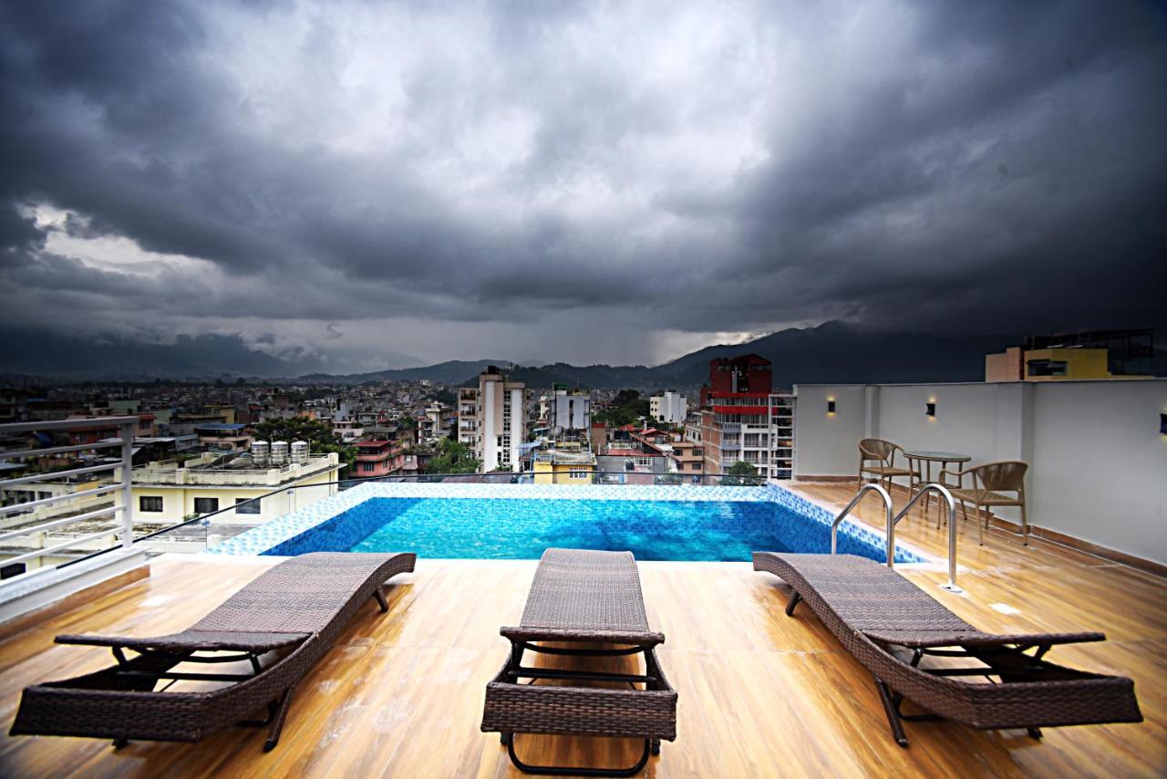 Hotel Divine