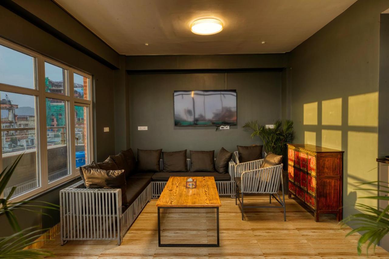 Studio16 * Kathmandu