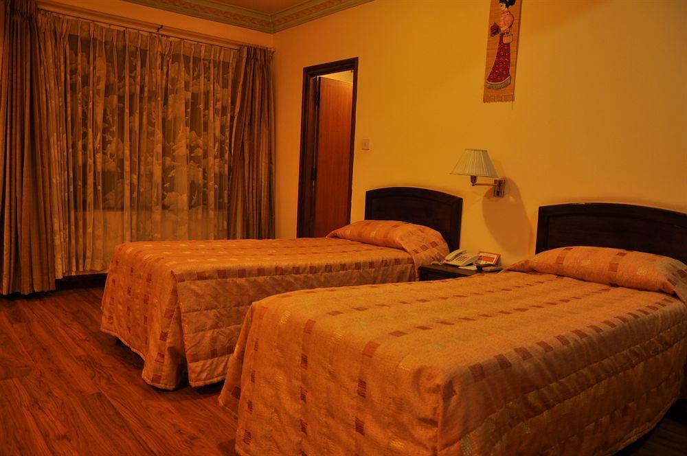 Tibet Hotel 2*