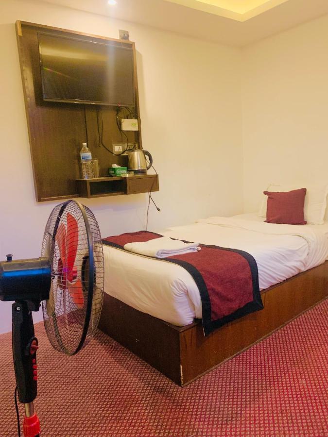 De Universal 5* Kathmandu