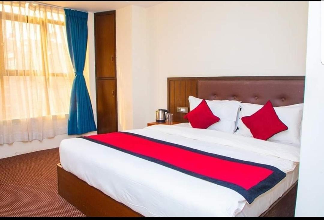 De Universal 5*