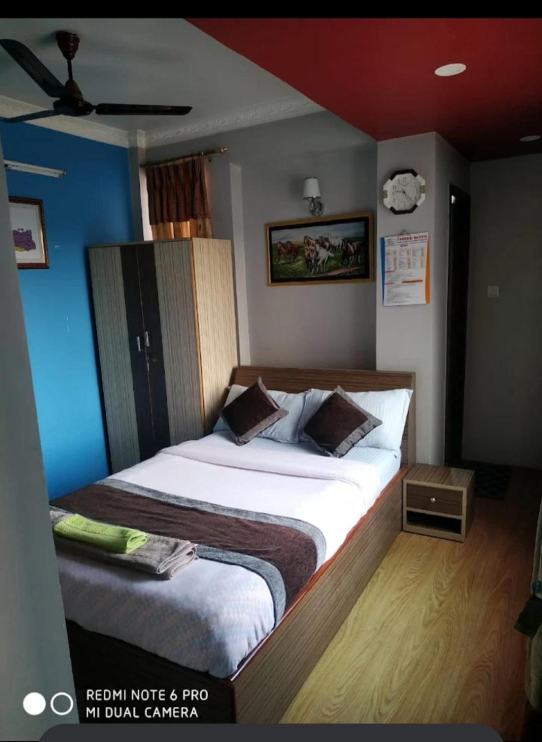 Hotel Three Brothers And