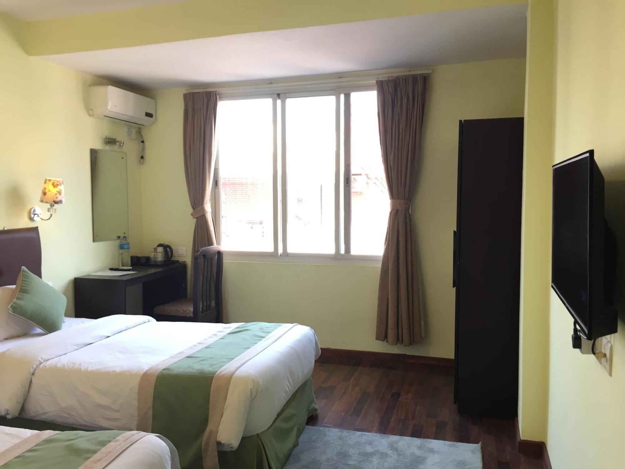 Serenity Hotel