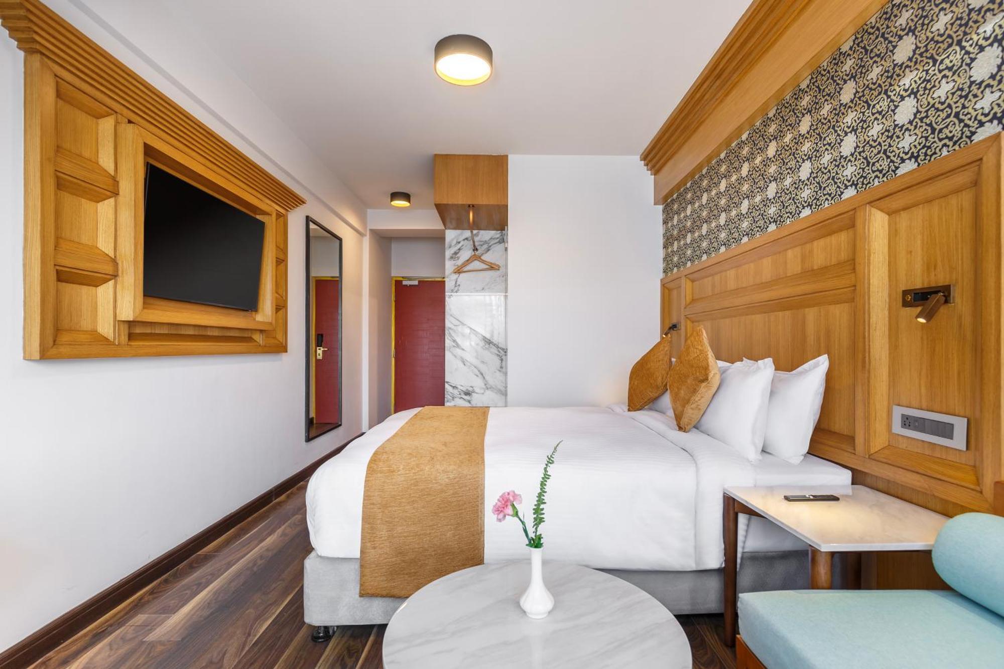 Tibet Hotel 4*