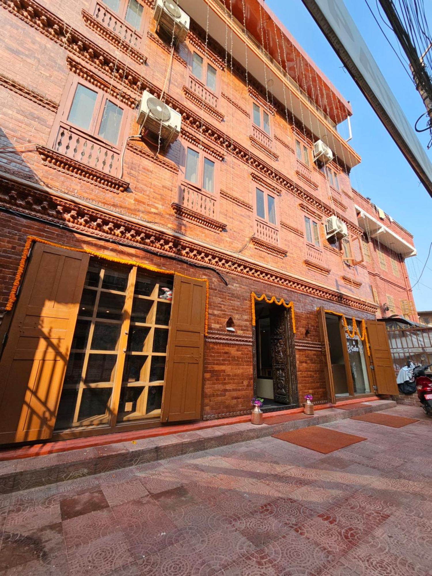 Hotel Pashupati View
