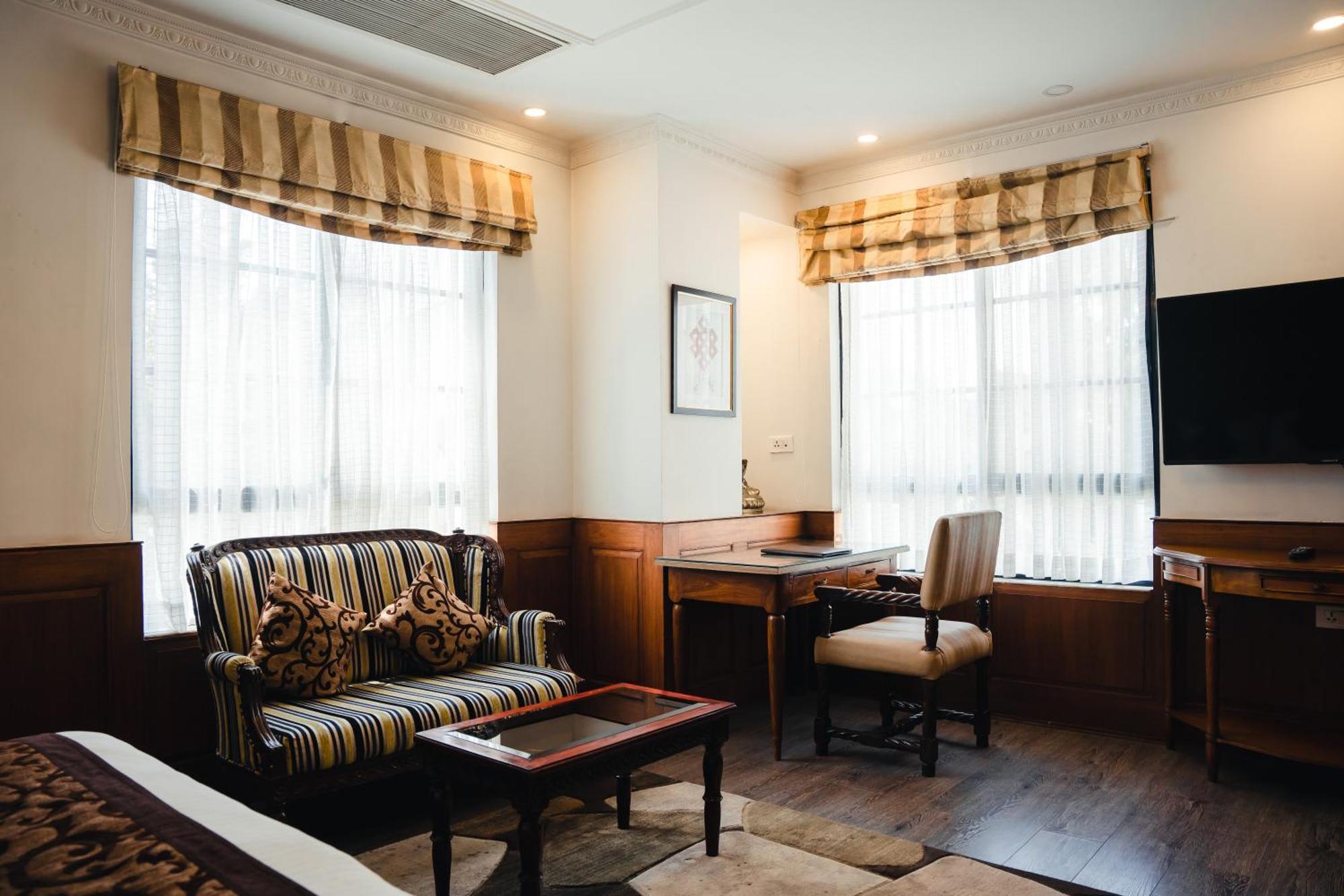 Hotel Maya Manor Boutique By Kgh Group 4*