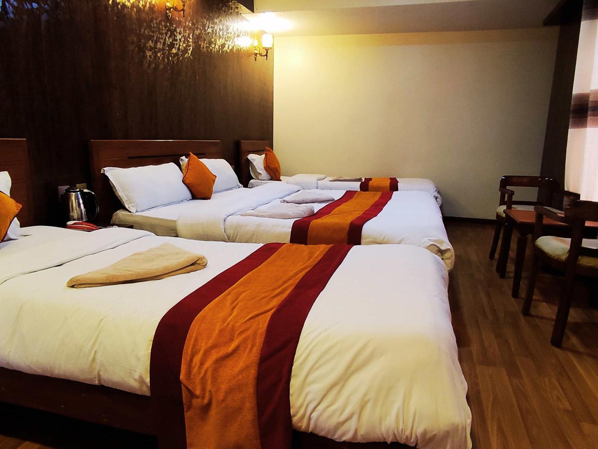 Hotel Royal Kings 3*