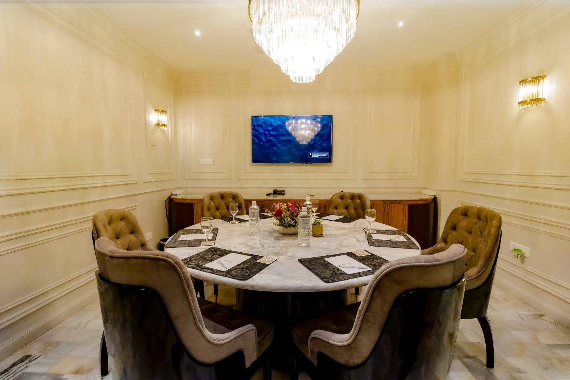 Himalaya Hotel 5*