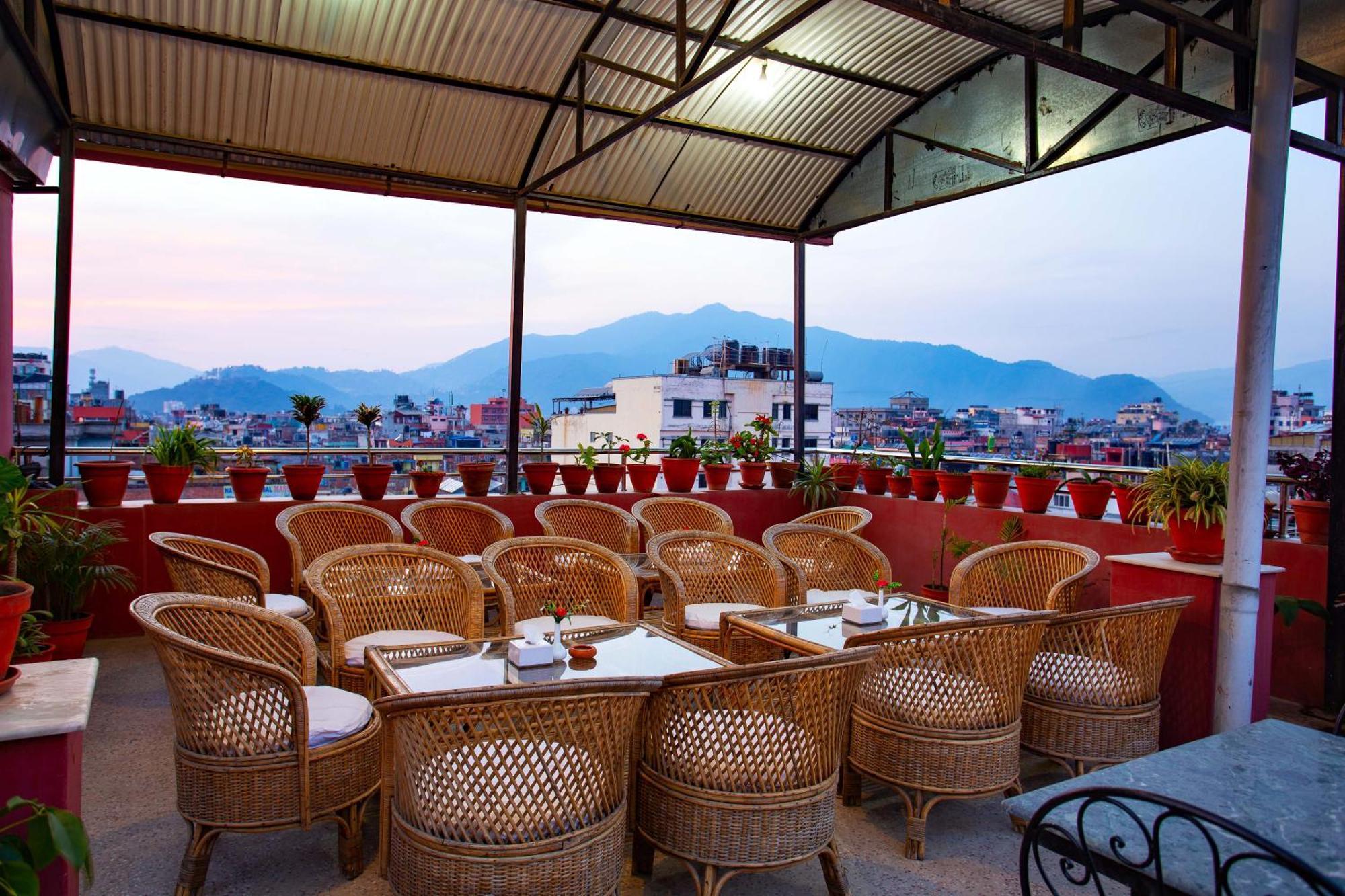 Hotel Hotel Jay Suites 3*