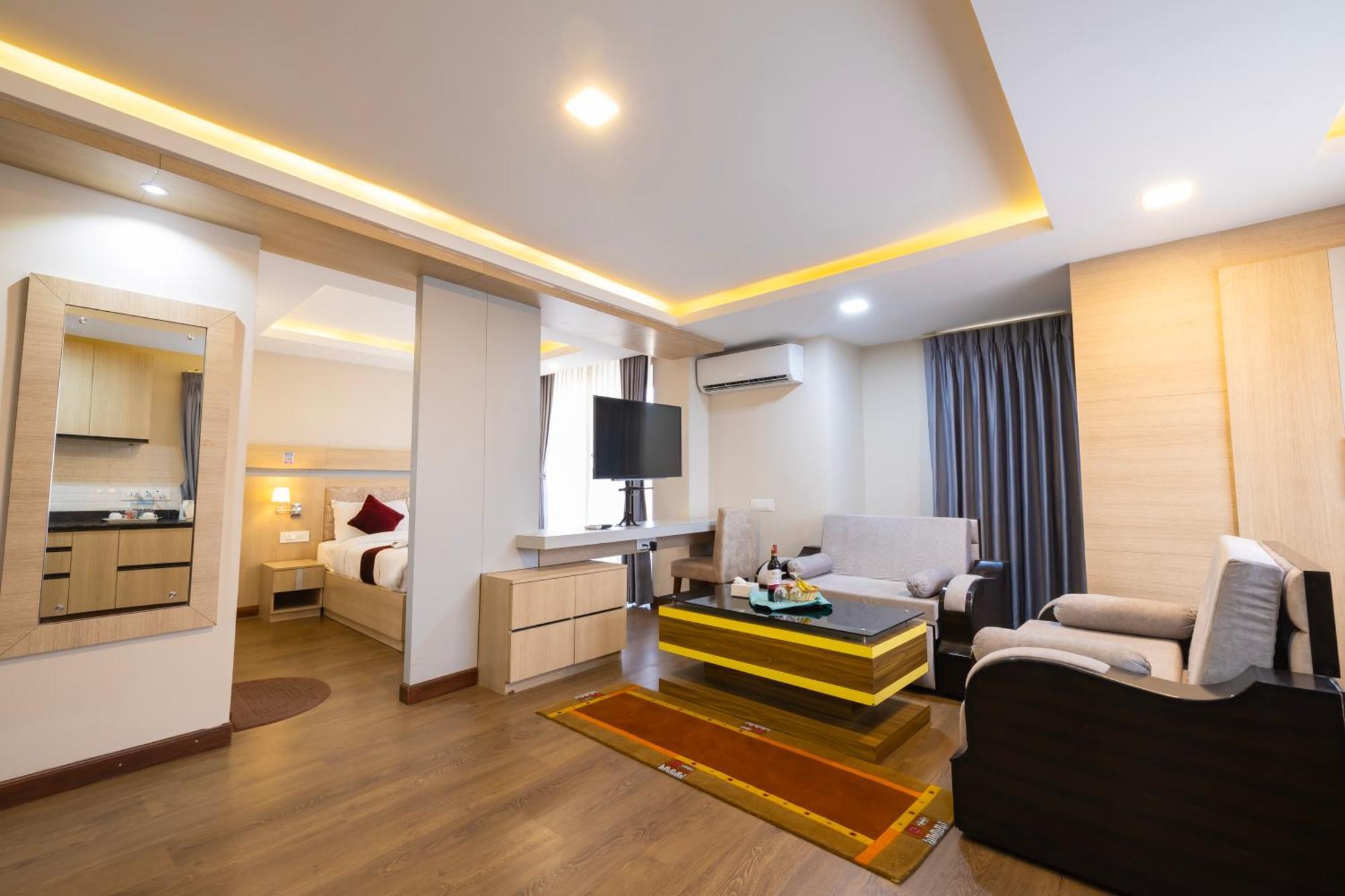Divine Hotel