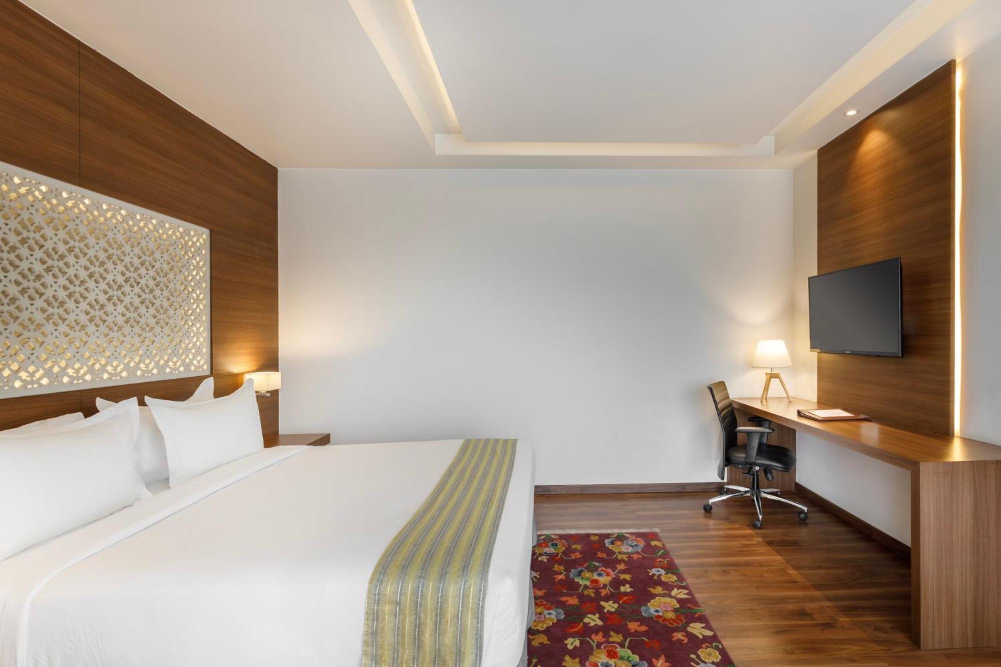 Ambassador By Ace Hotel 4*