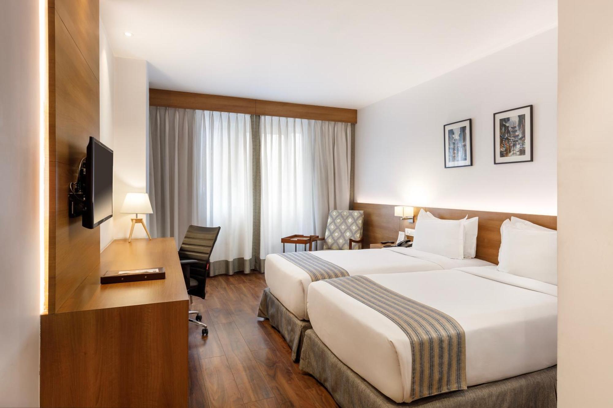 Hotel Ambassador By Ace 4*