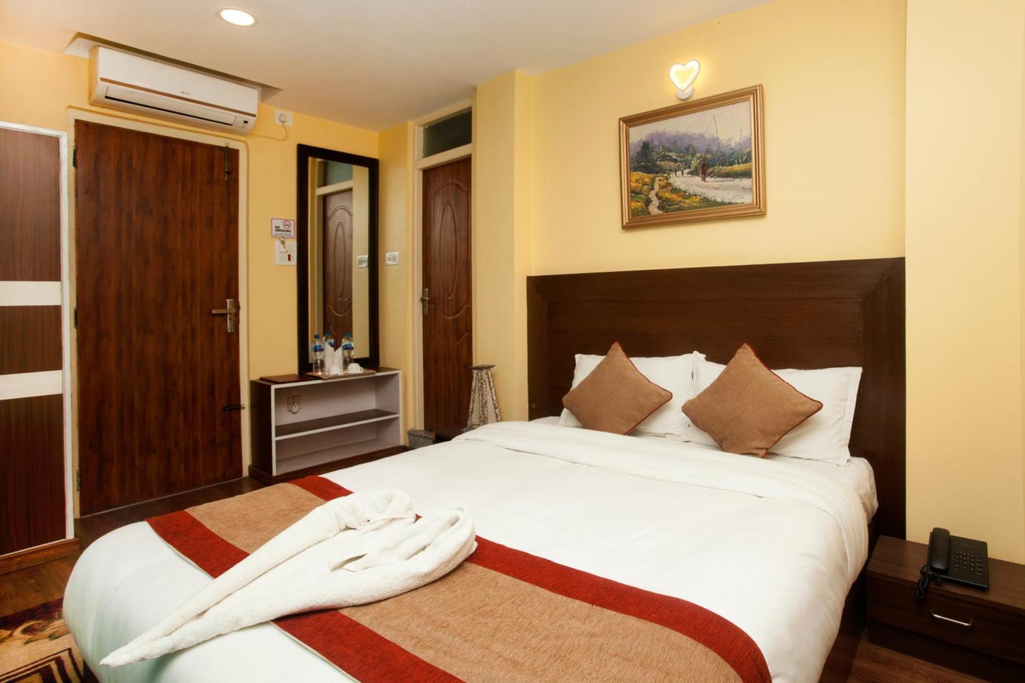 Hotel Rosemary Homes