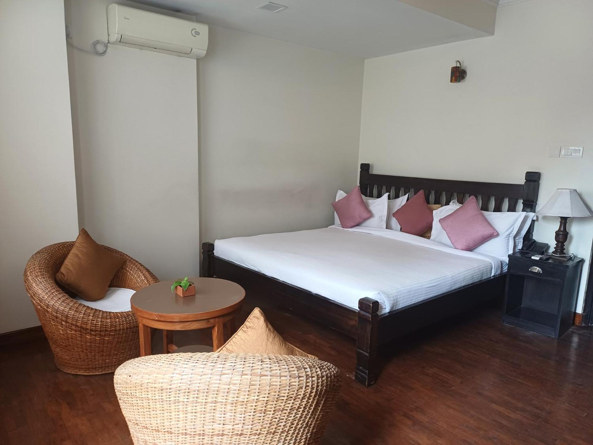 Holy Himalaya 3* Kathmandu