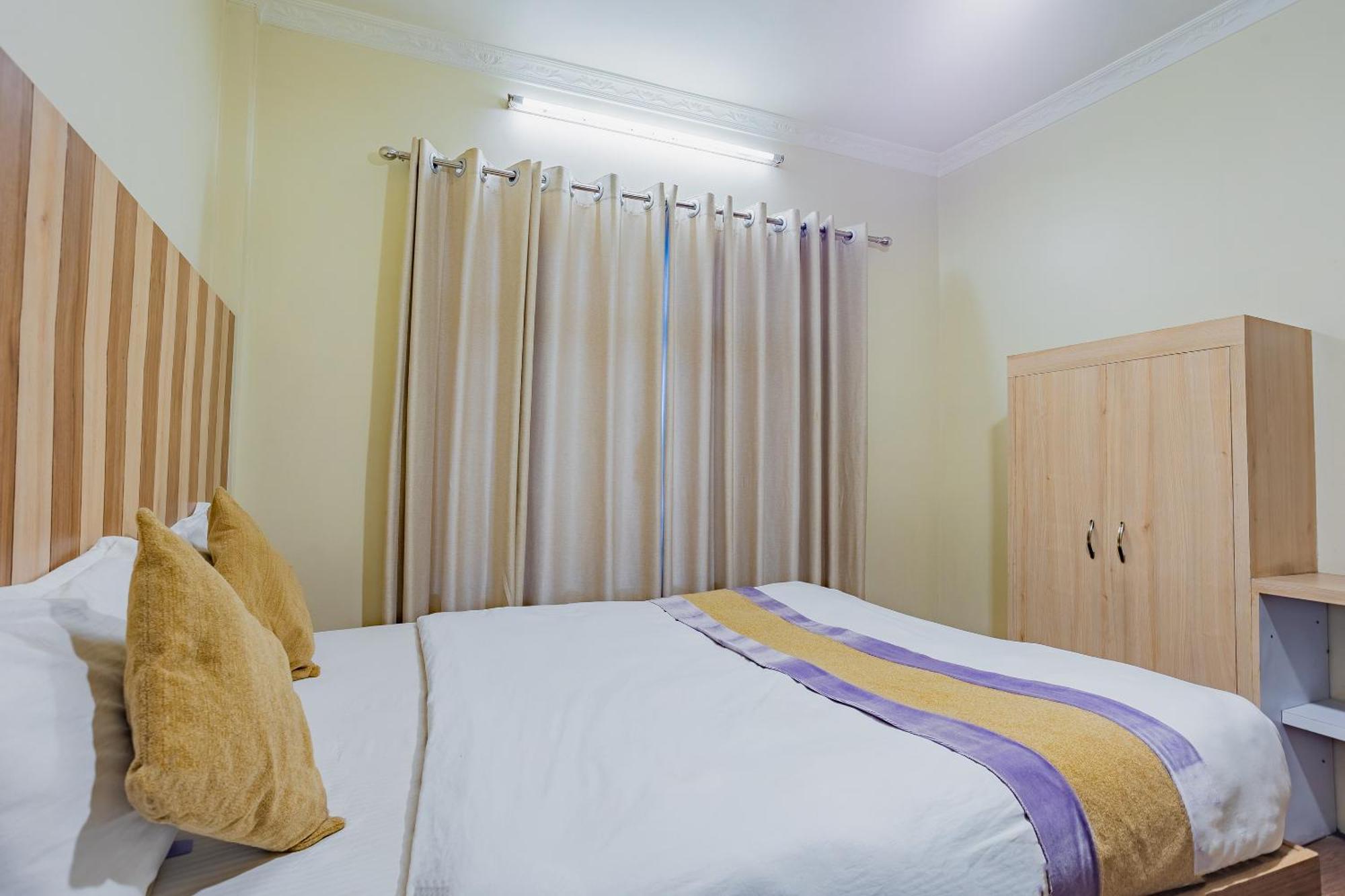 Hotel Oyo 821 Gauri *