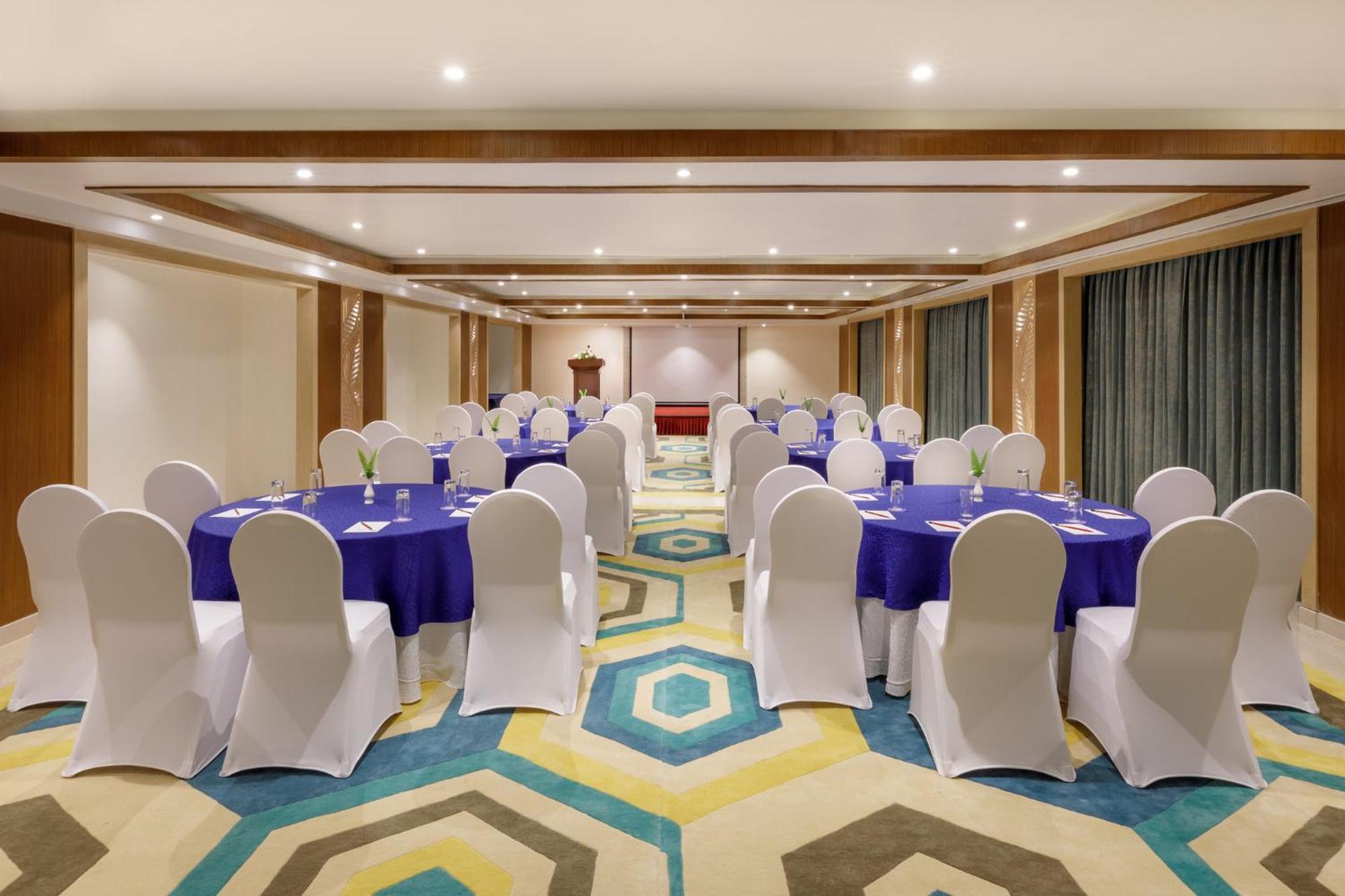 Hotel Budhanilkantha By Ihg 5*