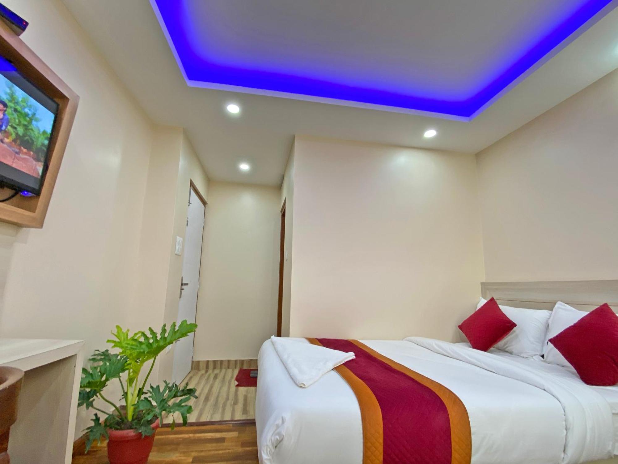 Hotel Aaradhya 2*