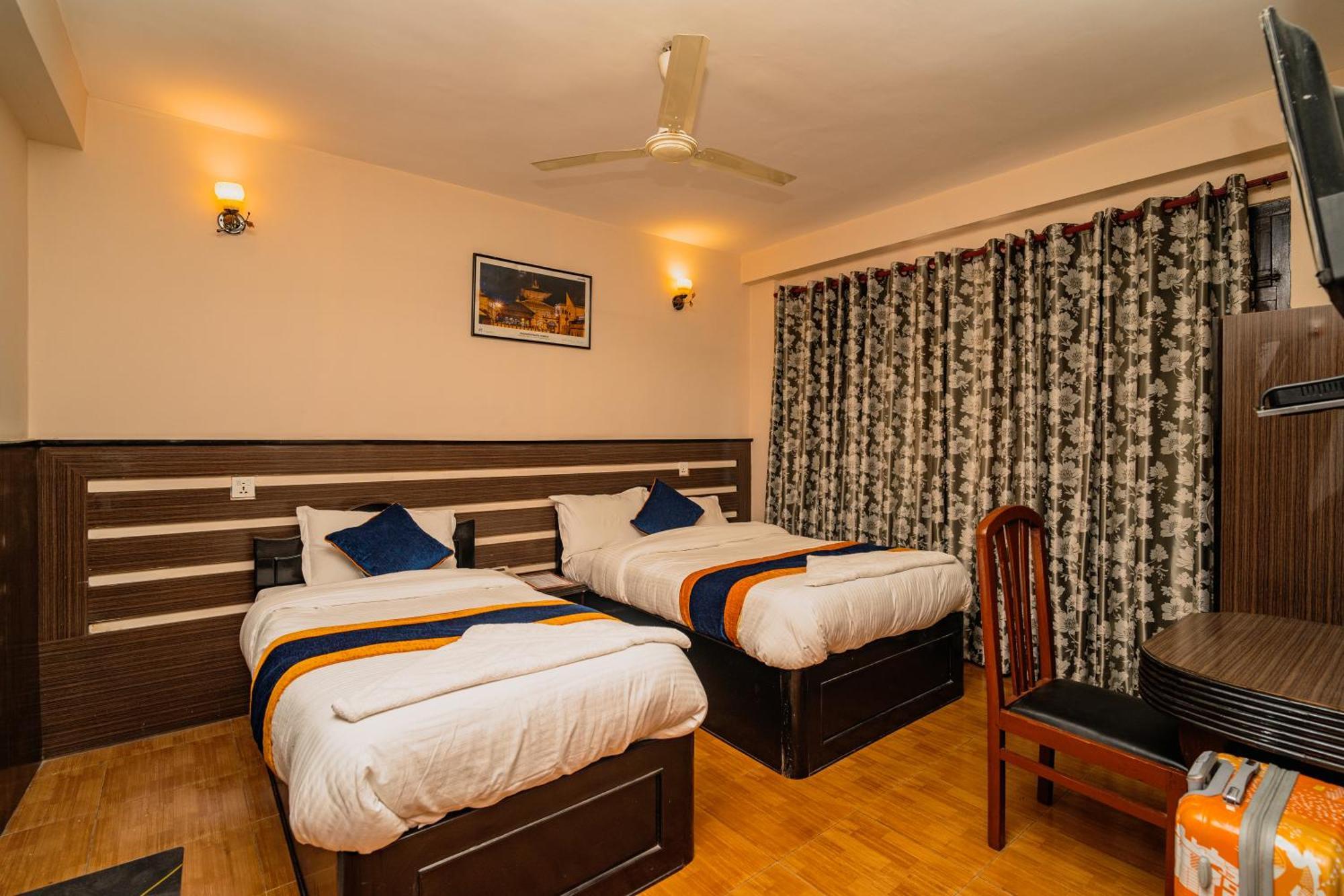 Hotel Karma Travellers 3*