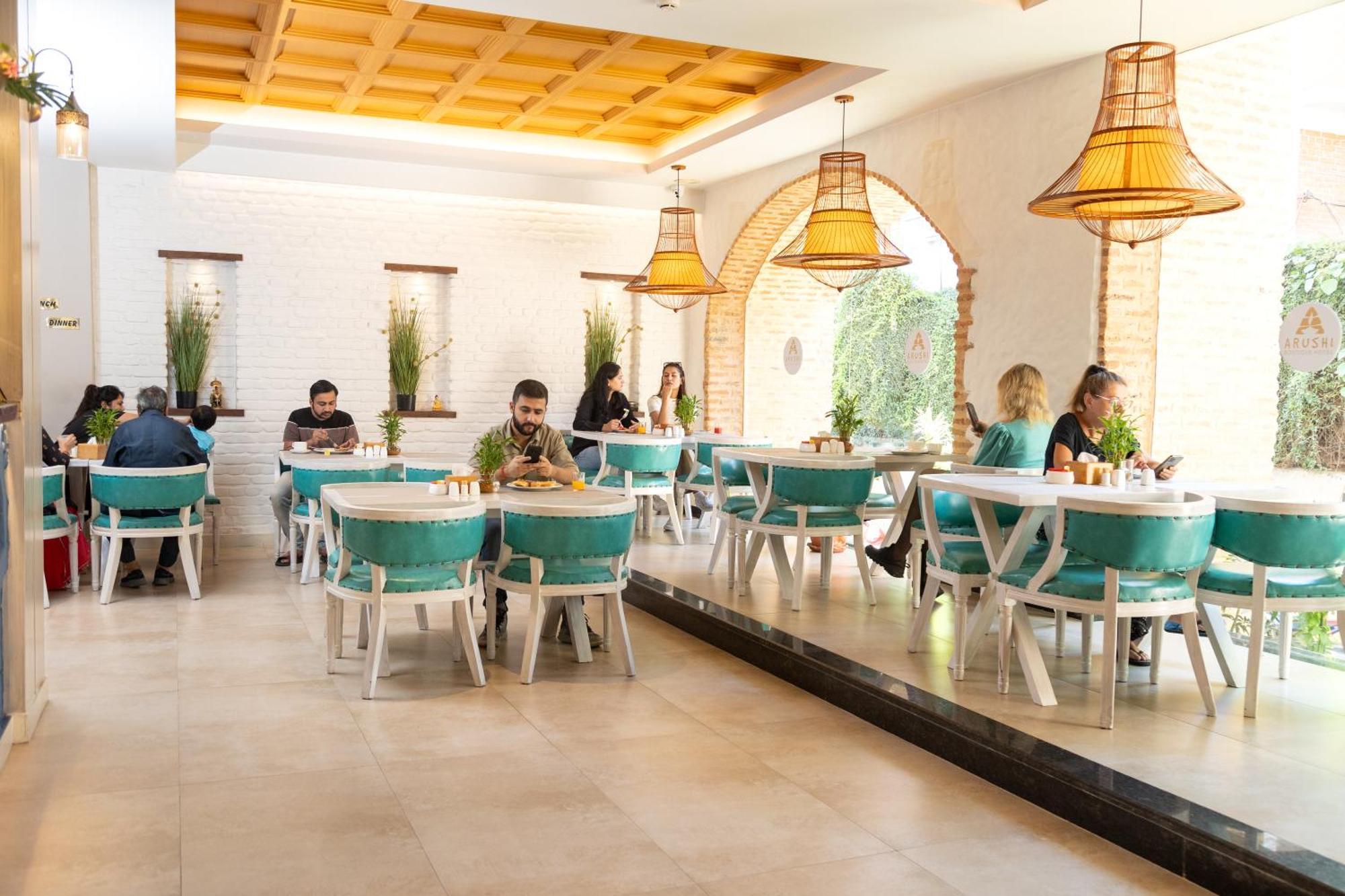 Arushi Boutique Hotel 4*