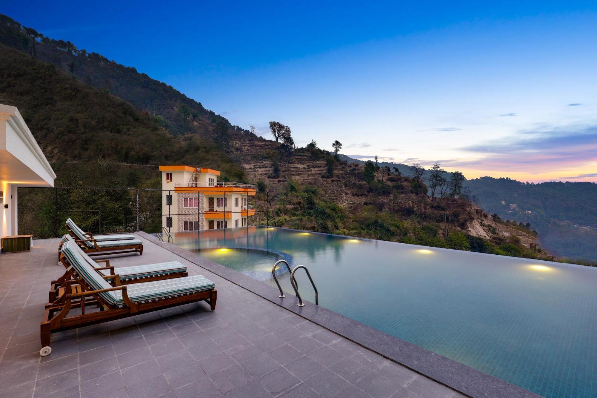 Lemon Tree Premier Budhanilkantha Kathmandu, Nepal 5* Kathmandu